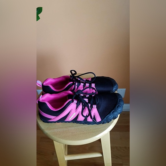 Black and Pink Mesh Athletic Shoes for Running - Picture 2 of 7